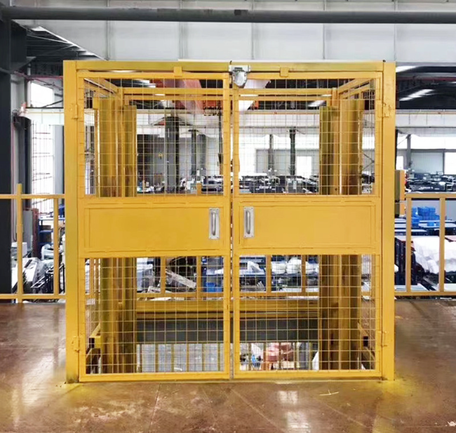 营口智能导轨式升降机亮相