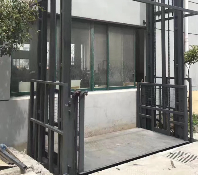 营口导轨式施工升降机助力民生工程提速增效